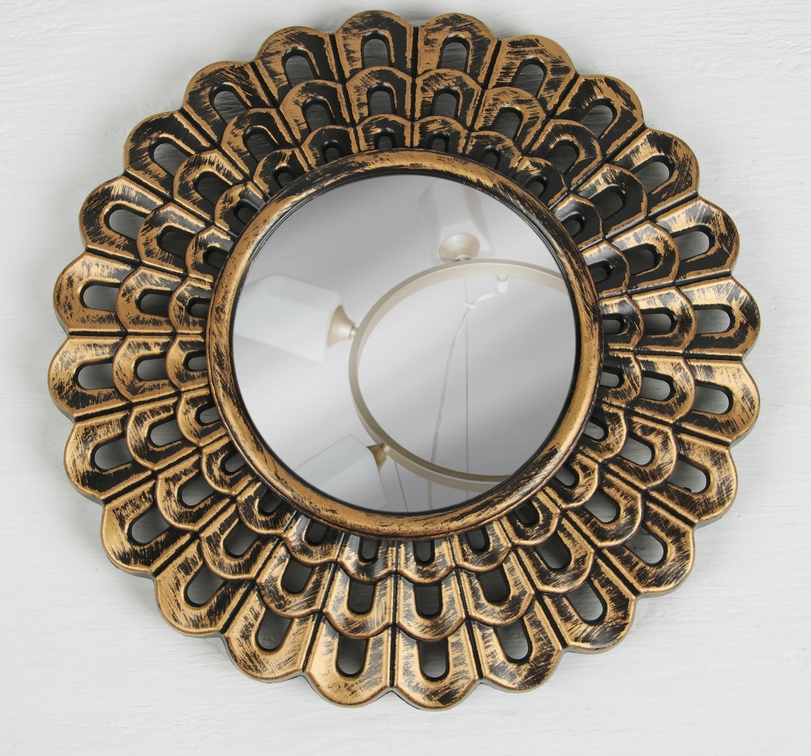 3953285 Зеркало наст пласт круг ЛУЧИ d13 28см б увел сост золот