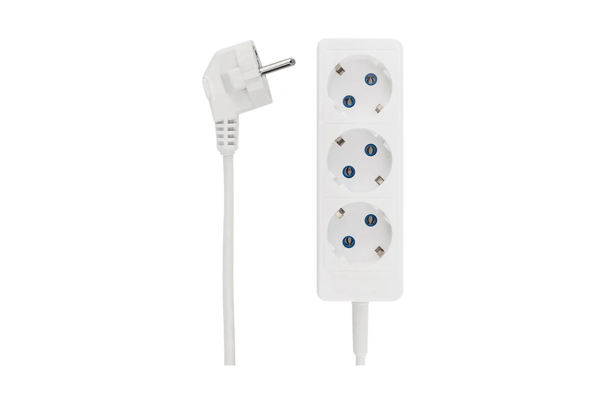 11-7209 Удлинитель бытовой PROCONNECT 3 гнезда 3 м 3x0,75 мм2 с заземлением белый
