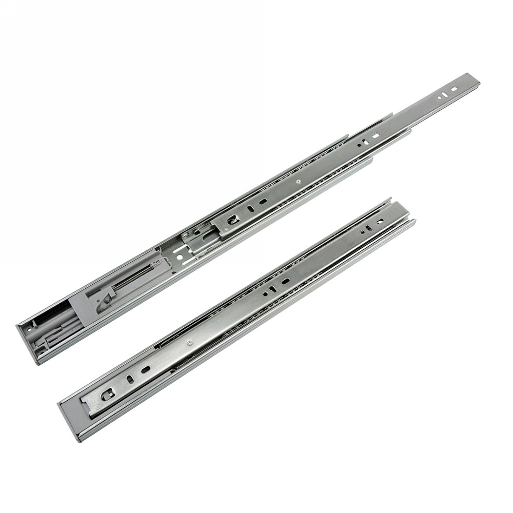 024473 Направляющая шариковая с доводчиком 1045 H 45мм, L 500мм