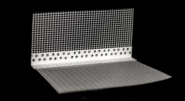 ТП10003217 Профиль угловой перфорированный ПВХ с сеткой 2,5м 100х150мм