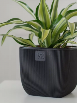 Горшок с дренажной системой Фабио VipSet 1,95 л черный