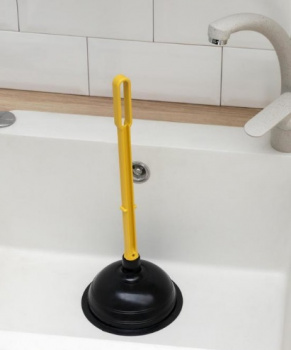 Вантуз с длинной ручкой, диаметр 14,5см, высота 38см, цвет МИКС